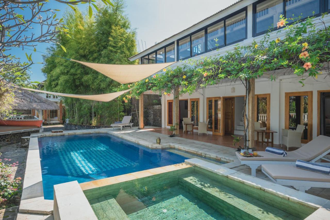 Villa Dinding Batu Singaraja Eksteriør bilde